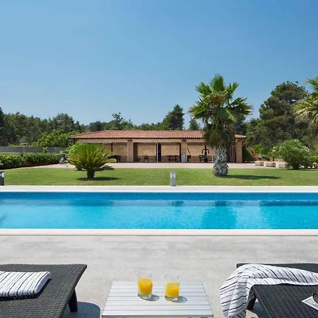 Сasa de vacaciones Holiday In - Insel 41223 Vir